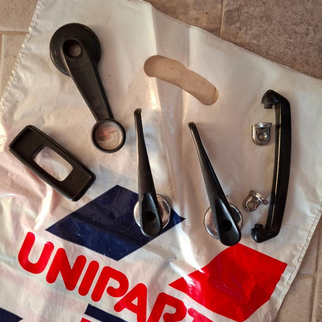 LOT Poignées + Lève-vitre Porte MINI LEYLAND AUSTIN Mk3-4-5, Enlèvement ou Envoi, Utilisé, Mini