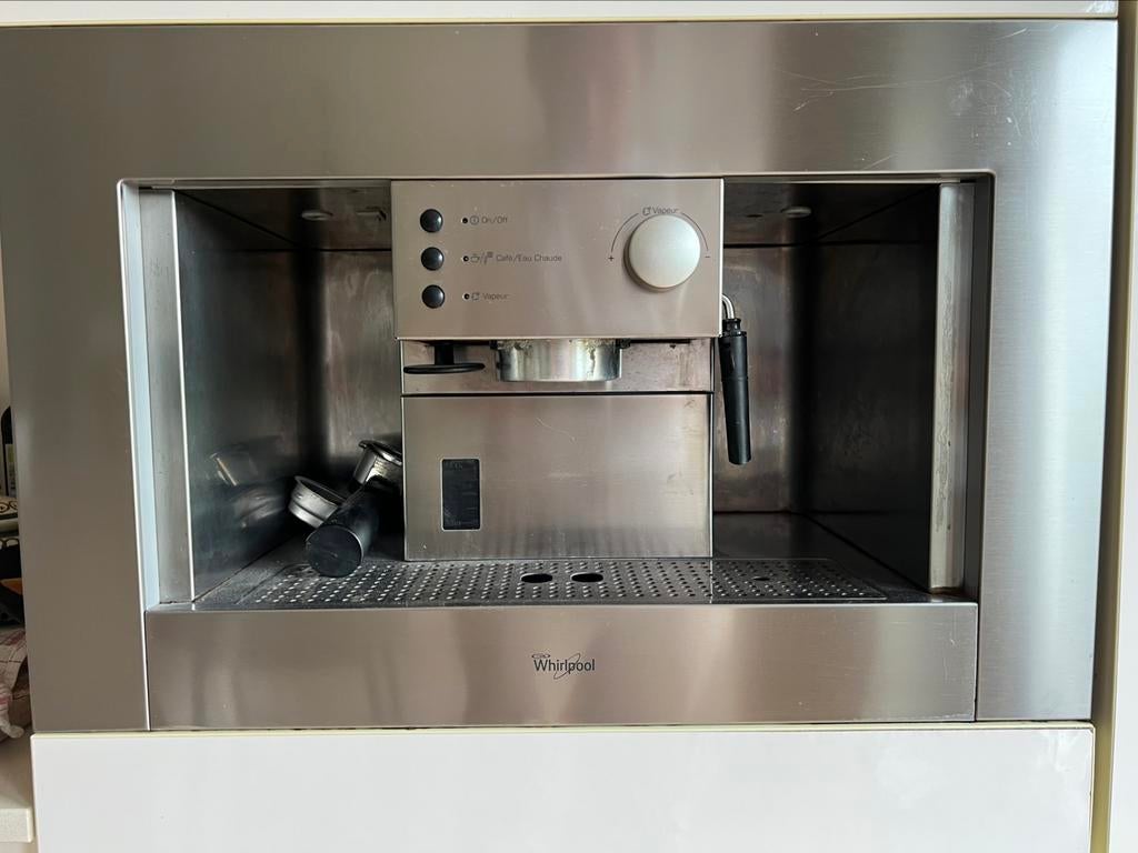 Inbouw koffiemachine Whirlpool, Elektronische apparatuur, Koffiezetapparaten, Ophalen, Afneembaar waterreservoir, Gebruikt, Koffiemachine