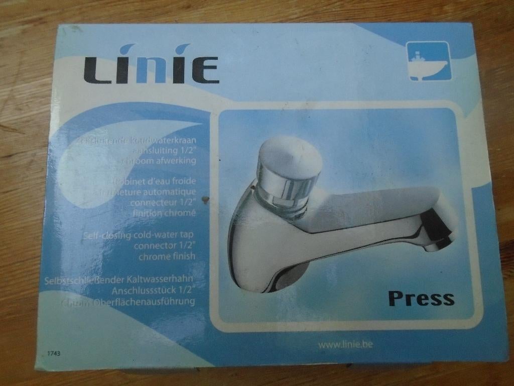 robinet d'eau froide à fermeture automatique : ligne, Bricolage & Construction, Sanitaire, Enlèvement ou Envoi, Comme neuf, Chrome