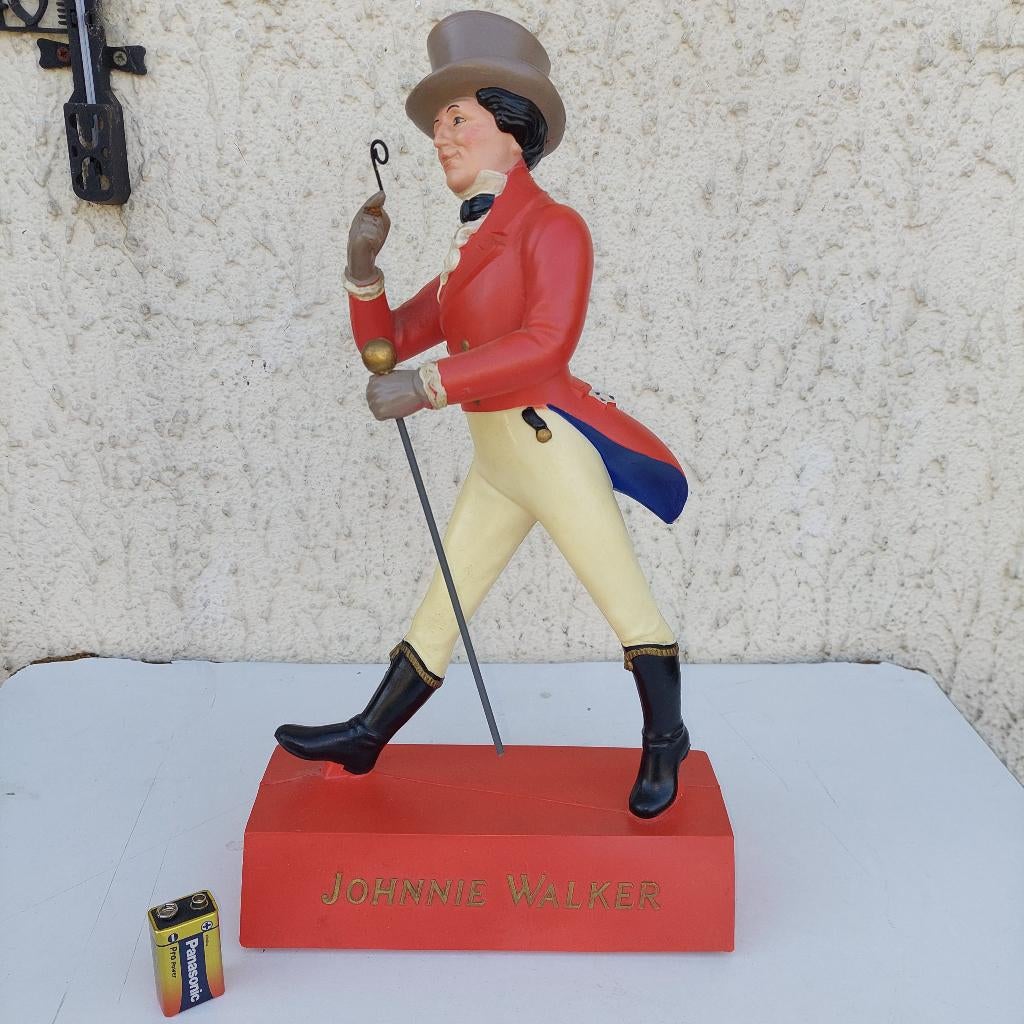FIGURINE STATUE JOHNNIE WALKER WHISKY DANDY STRIDING MAN, Collections, Enlèvement ou Envoi, Utilisé, Autres types