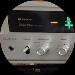 SANYO TUNER-VERSTERKER/DRAAITAFEL REVOX/CABASSE, Zo goed als nieuw