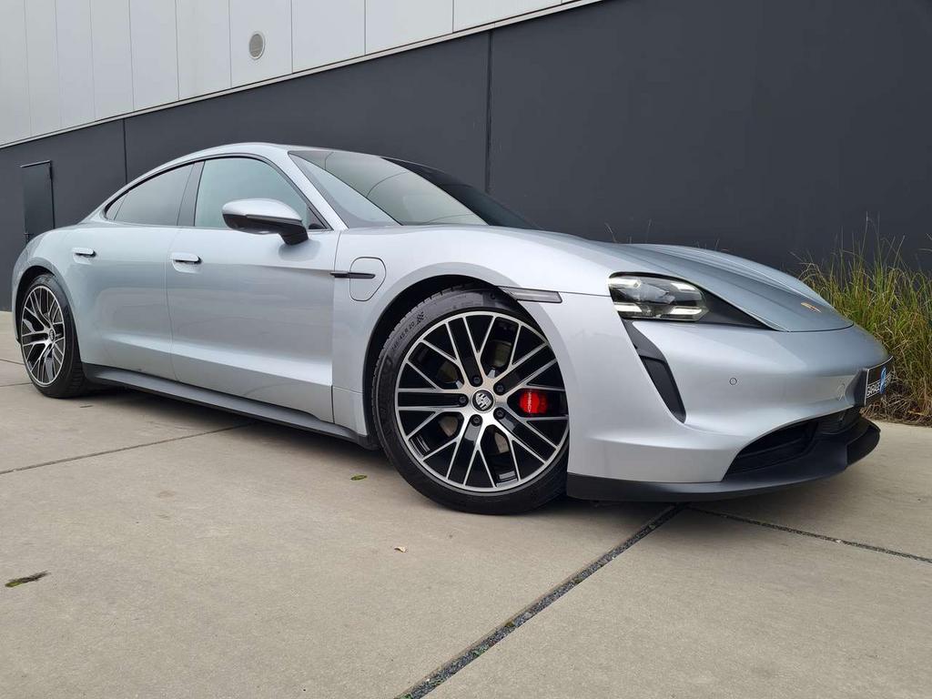 Porsche Taycan 4S *3 JAAR GARANTIE*PERF.+BAT.*NIGHTVISION*I, Auto's, Zwart, 0 kg, Elektrisch, 362 kW