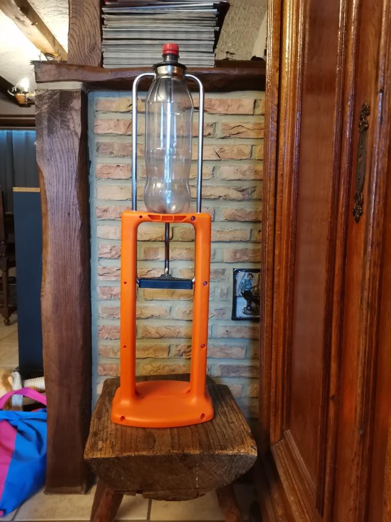 Ecrasseur bouteilles en plastique, Enlèvement ou Envoi, Moins de 5 bouteilles, Comme neuf, Métal