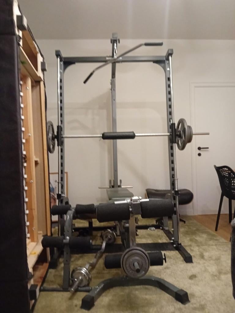 Home fitness - volledige uitrusting, Sport en Fitness, Fitnessmaterialen, Ophalen, Zo goed als nieuw, Benen