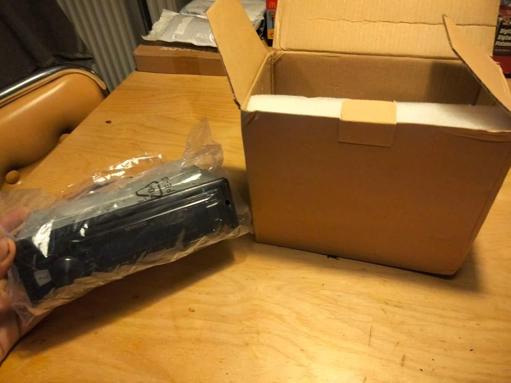 Autoradio KENWOOD KMM-264 Ipod/USB/aux (achat neuf 100e), Enlèvement, Utilisé