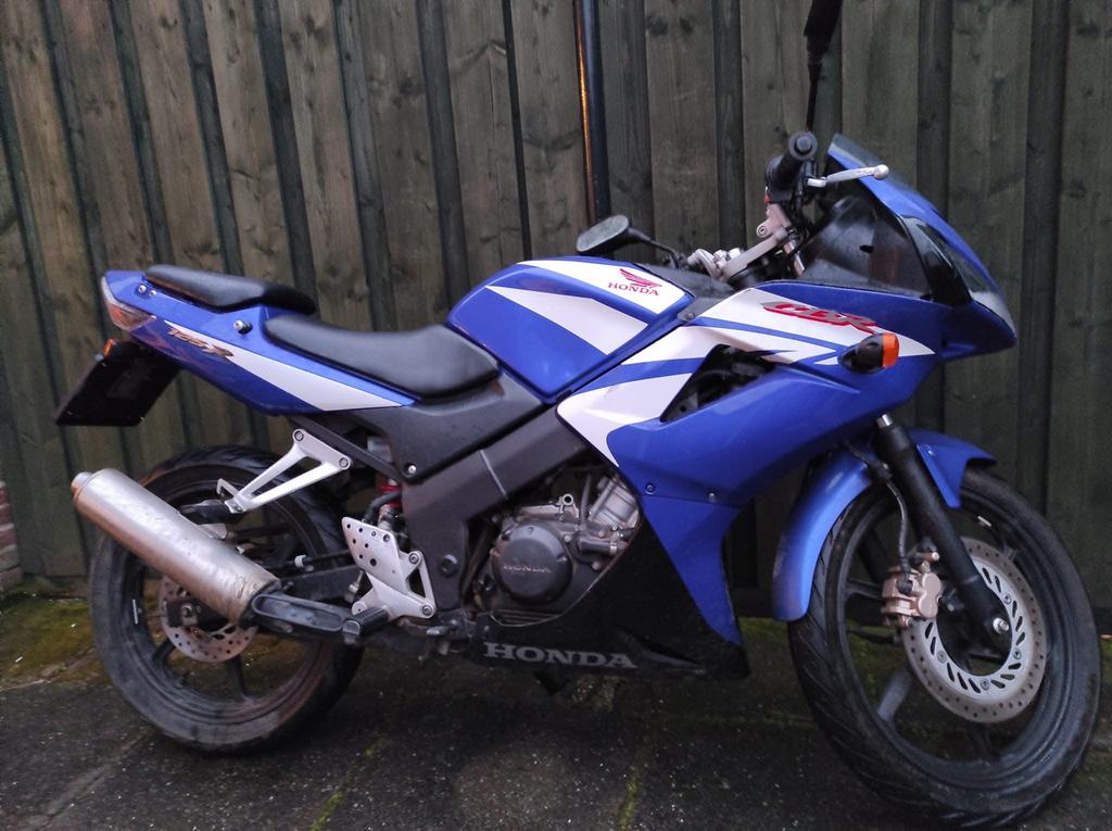 Honda CBR125r, Motos, Enlèvement, Utilisé