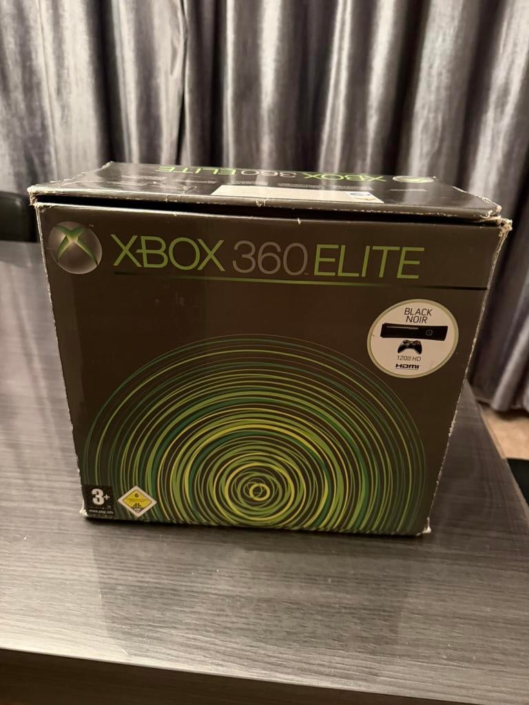 Xbox 360 élite - 2 manettes - boite, Enlèvement ou Envoi, Comme neuf
