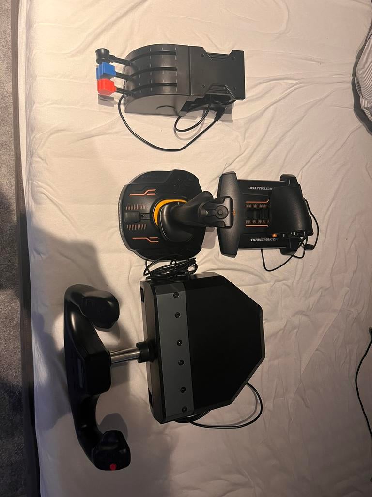 Flight yoke en joystick, Ophalen, Zo goed als nieuw