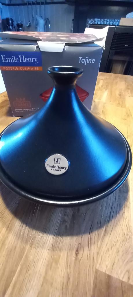 Tagine Emile Henry, Enlèvement, Neuf, Autres matériaux, Casserole ou Cocotte-minute