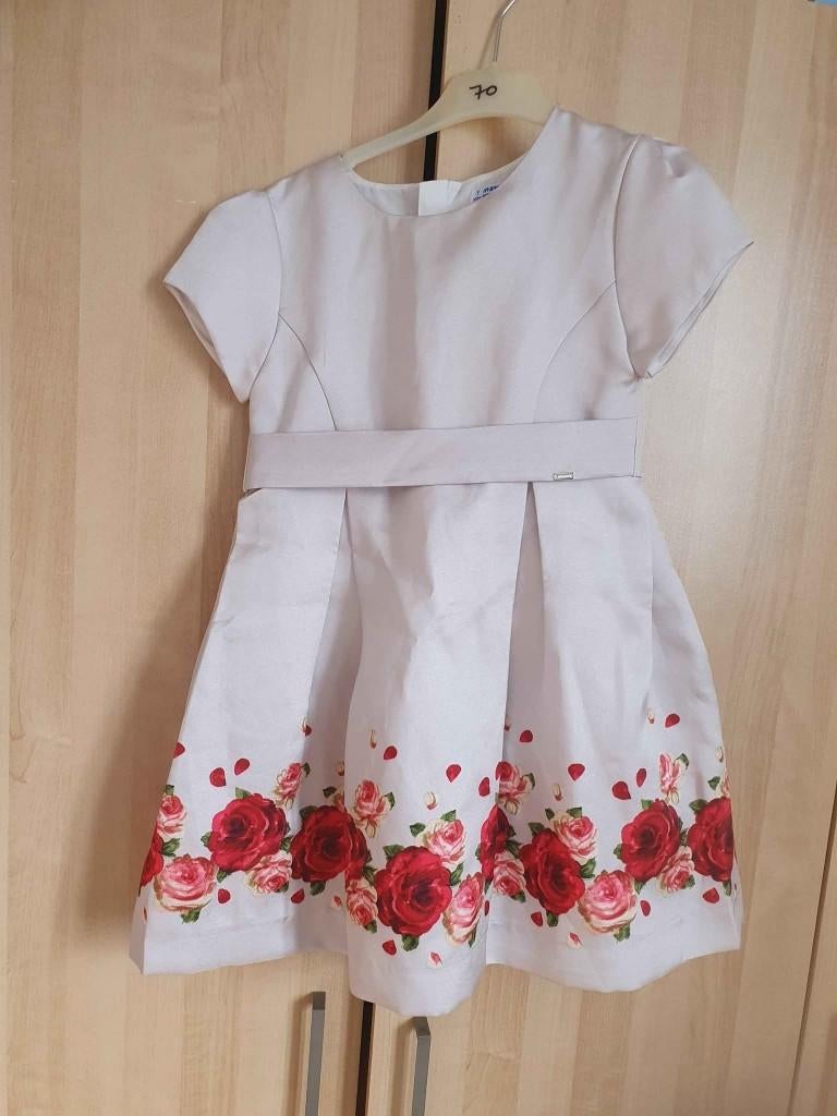 Meisjes kleedje maat 122 in goede staat 2 euro, Kinderen en Baby's, Kinderkleding | Maat 122, Ophalen, Zo goed als nieuw