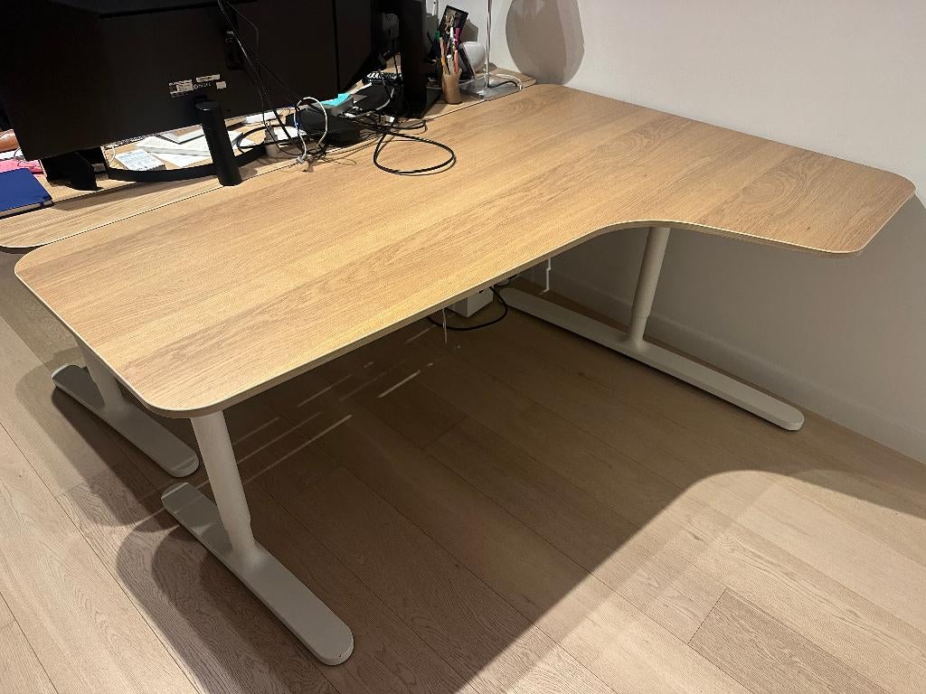 Bekant Bureau Ikea chêne, Maison & Meubles, Bureaux, Comme neuf, Bureau d'angle, IKEA, Scandinave, Bois, Blanc, Démontable, Réglable en hauteur