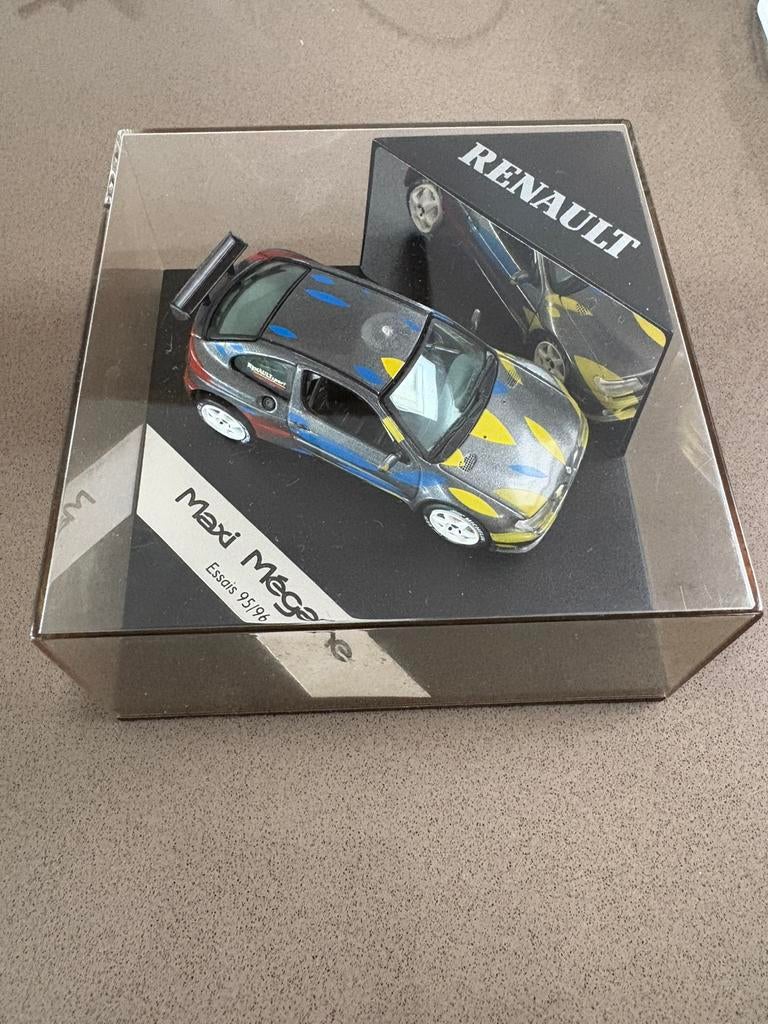 Renault maxi Mégane essais 95/96 Vitesse, Ophalen of Verzenden, Zo goed als nieuw
