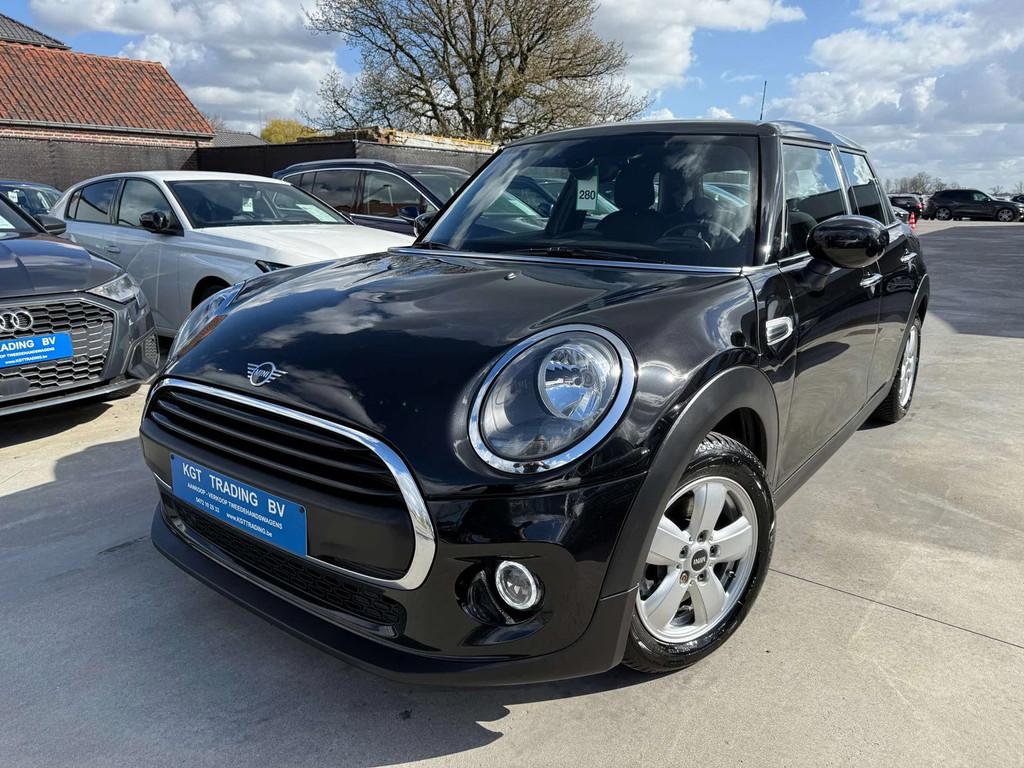 MINI One 1.5i 102PK 5-DEURS NAVIGATIE PDC BLUETOOTH LED ALU, Auto's, Mini, 75 kW, Stof, Gebruikt, Zwart