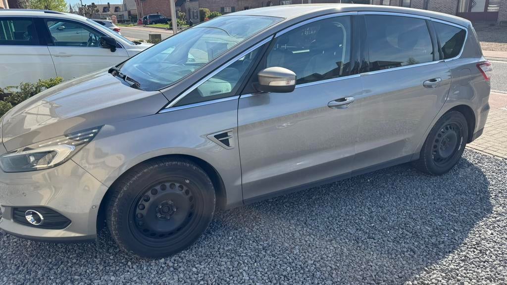 Ford S-max titanium, Autos, Ford, Cuir, Achat, Boîte manuelle, Particulier