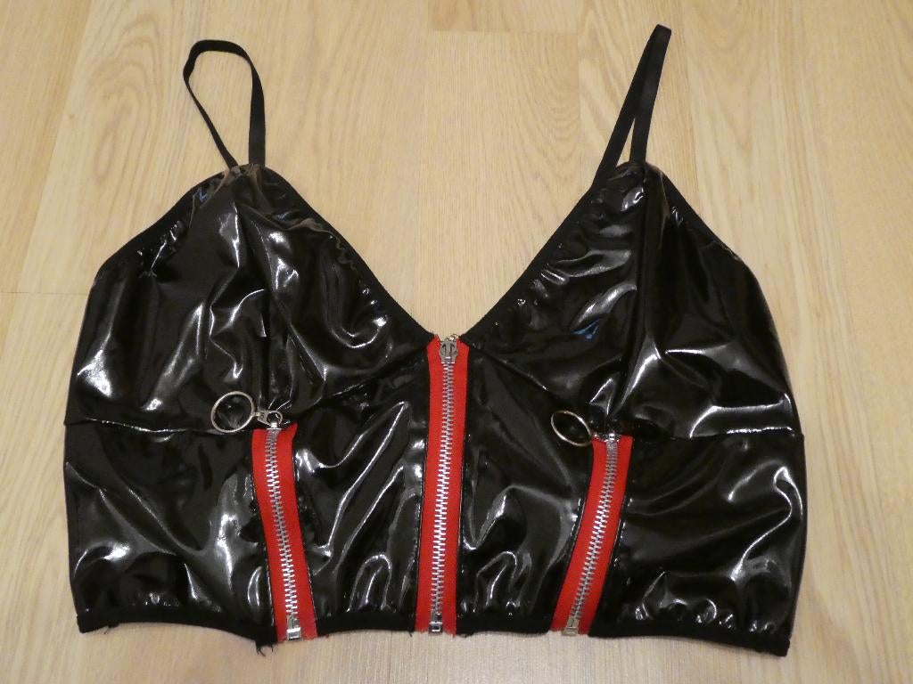 Crop Top Ritsen Lak PVC Zwart, Ophalen of Verzenden, Nieuw, Zwart