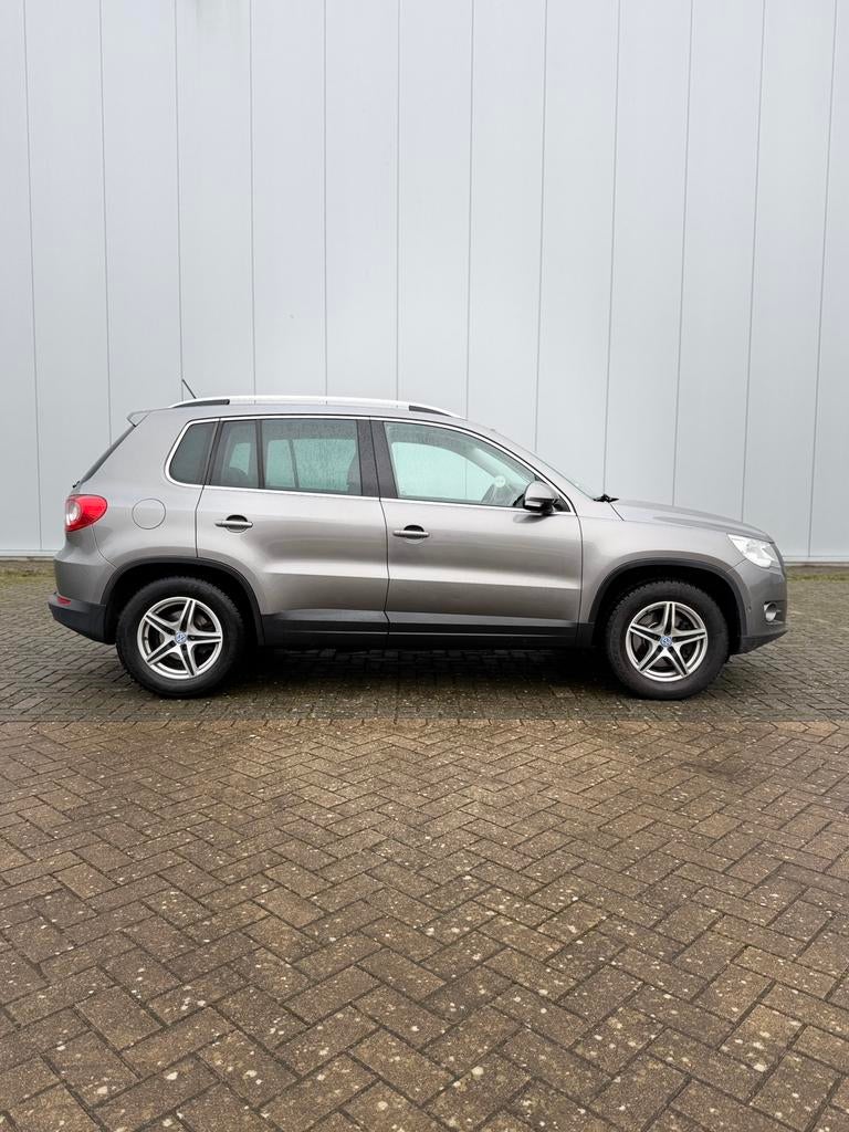 Volkswagen Tiguan Automaat 4x4, Auto's, Automaat, Euro 5, Zwart, Leder