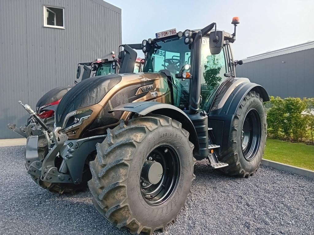 VALTRA T 215 VERSU, Zakelijke goederen, Ophalen, Nieuw, Meer dan 160 Pk, Overige merken