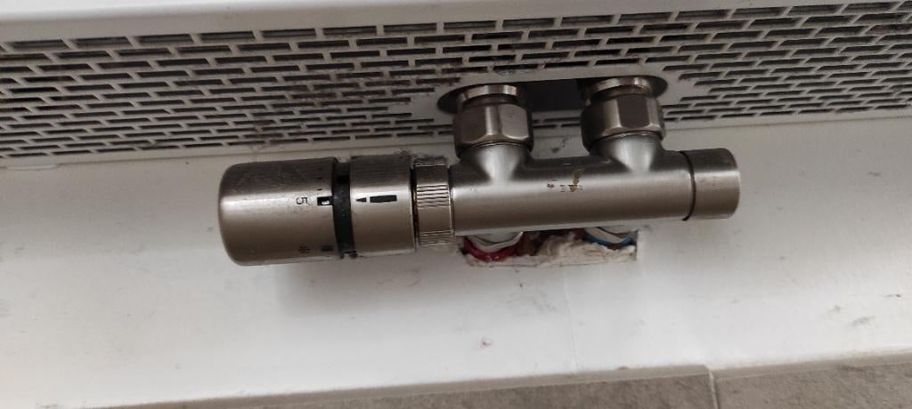 Design radiator, Bricolage & Construction, Chauffage & Radiateurs, 800 watts ou plus, Comme neuf, Enlèvement, 80 cm ou plus