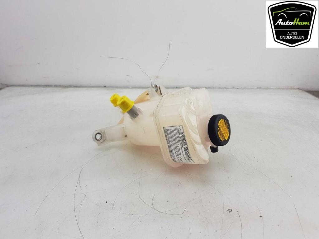 EXPANSIERESERVOIR Toyota Auris (E18) (01-2012/03-2019), Gebruikt, Toyota
