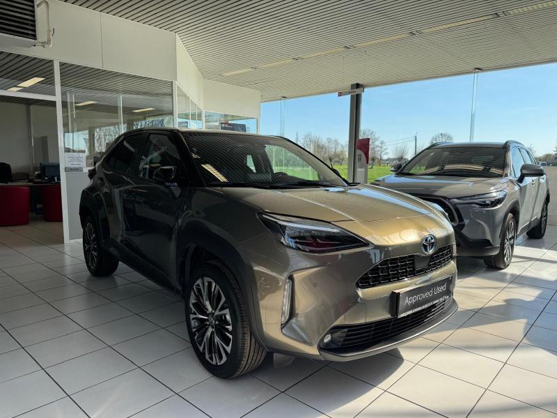 Toyota Yaris Cross Elegant Bi-Tone Yaris Cross Elegant Bi-To, Autos, Toyota, Achat, Euro 6, Autres carburants, Autres couleurs