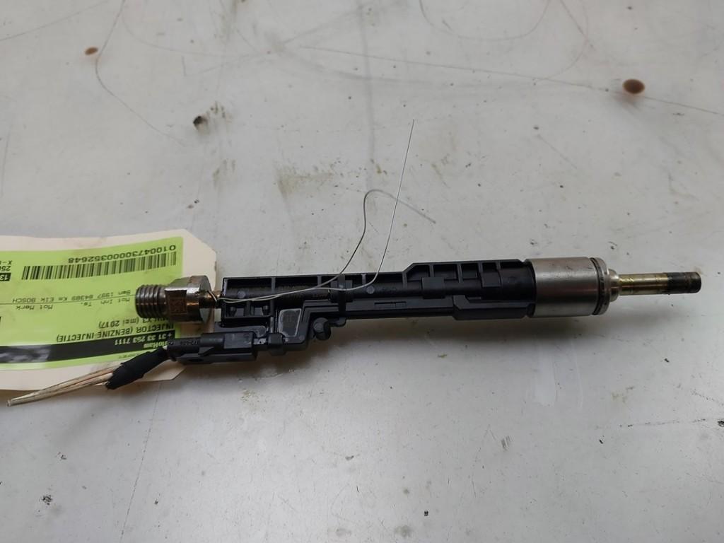 INJECTOR BRANDSTOF BMW X3 (F25) (|13647639994|), Robert Bosch AG, Gebruikt, BMW, Robert-Bosch-Allee 1
74232  Abstatt, DE