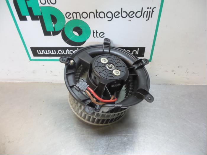 Moteur de ventilation chauffage d'un BMW 7-Serie (7-Serie 02, -, 3 mois de garantie, Utilisé, -