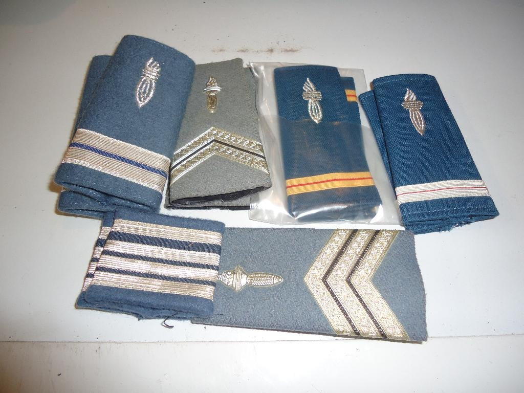 lot grades crs, Collections, Enlèvement ou Envoi, Autres, Emblème ou Badge