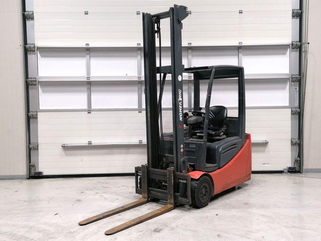 Jungheinrich EFG216, Articles professionnels, Machines & Construction | Chariots élévateurs & Transport interne, Chariot élévateur