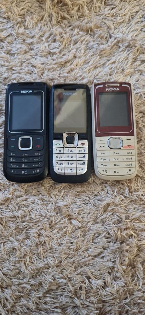 Set van 3 antieke mobiele telefoons met aanraakscherm., Telecommunicatie, Gebruikt, Overige kleuren, Geen camera, Fysiek toetsenbord