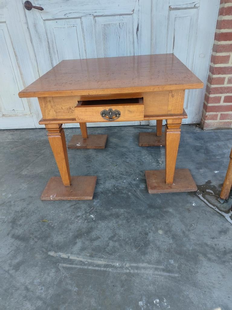 Salontafel in hardhout, Enlèvement