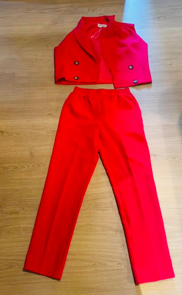 Ensemble Tailleur Femme Rose -Veste Cropped & Pantalon Droit, Enlèvement ou Envoi, Rose