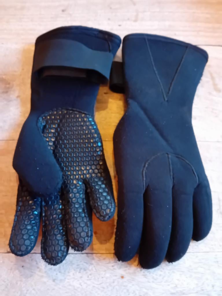 Gant de plongée sous-marine 5 mm taille M/L, Sports nautiques & Bateaux, Plongée, Enlèvement ou Envoi