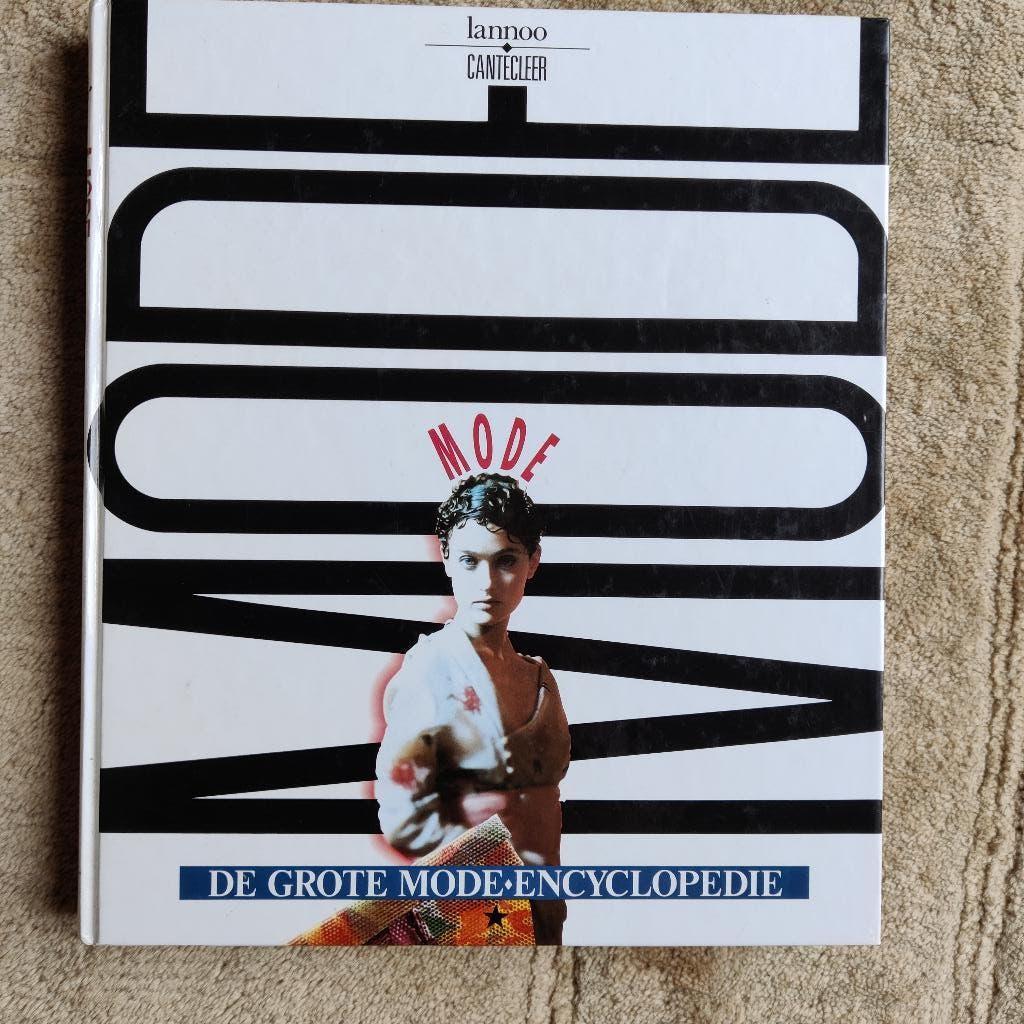 Mode - de grote mode encyclopedie, Livres, Mode, Mode en général, Enlèvement ou Envoi, Agnes Adriaenssen, Utilisé