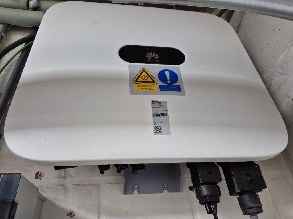 Huawei Sun2000-4KTL-M1 + 5KTL hybride omvormers + DTSU666-H, Doe-het-zelf en Bouw, Ophalen, Gebruikt, Overige typen, 200 wattpiek of meer