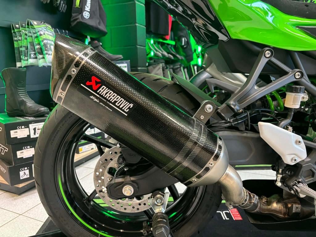 KAWASAKI ZX4 RR PISTE, Motos, Contrôle de traction, Entreprise, Plus de 35 kW, Sport