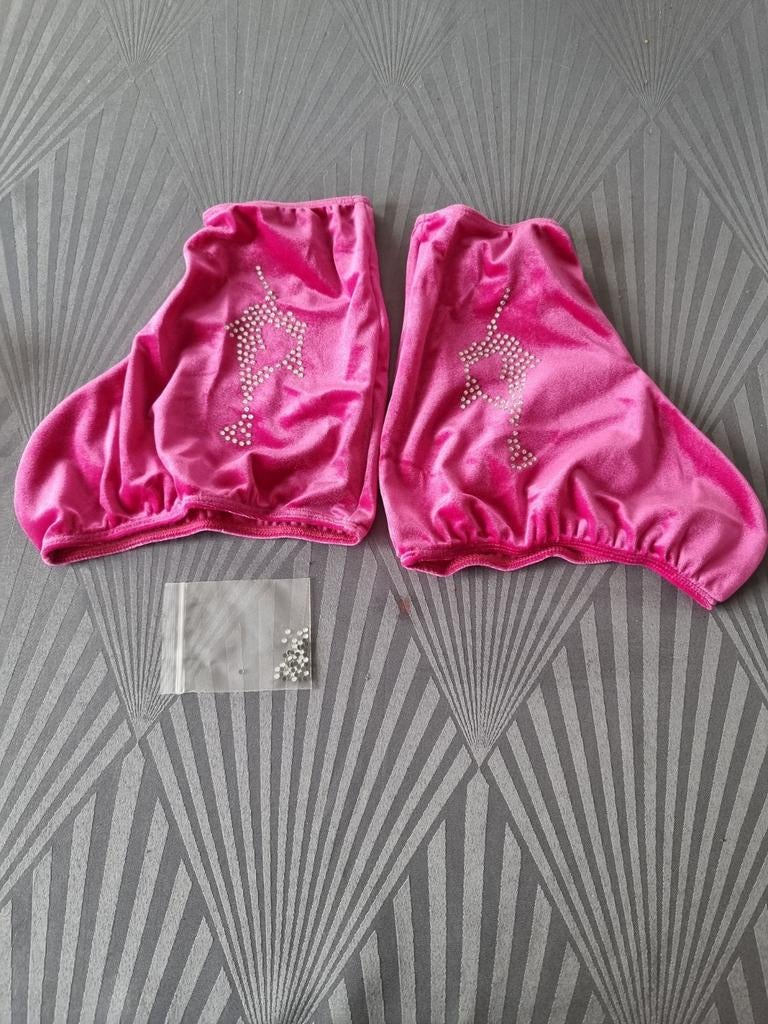 Nieuw en ongebruikte schattige schaatsschoen overtrekker met, Ophalen of Verzenden, Nieuw, Kunstschaatsen