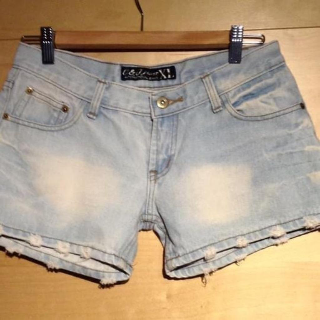 Short en jeans Wrangler femme S, Autre, Enlèvement ou Envoi, Comme neuf, W28 - W29 (confection 36)