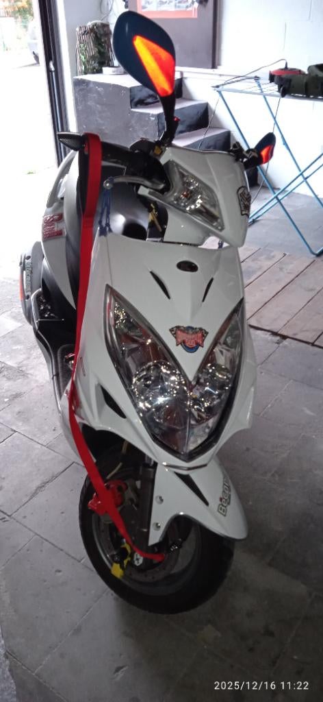 Kymco 125 scooter, Motoren, Ophalen, 1 cilinder