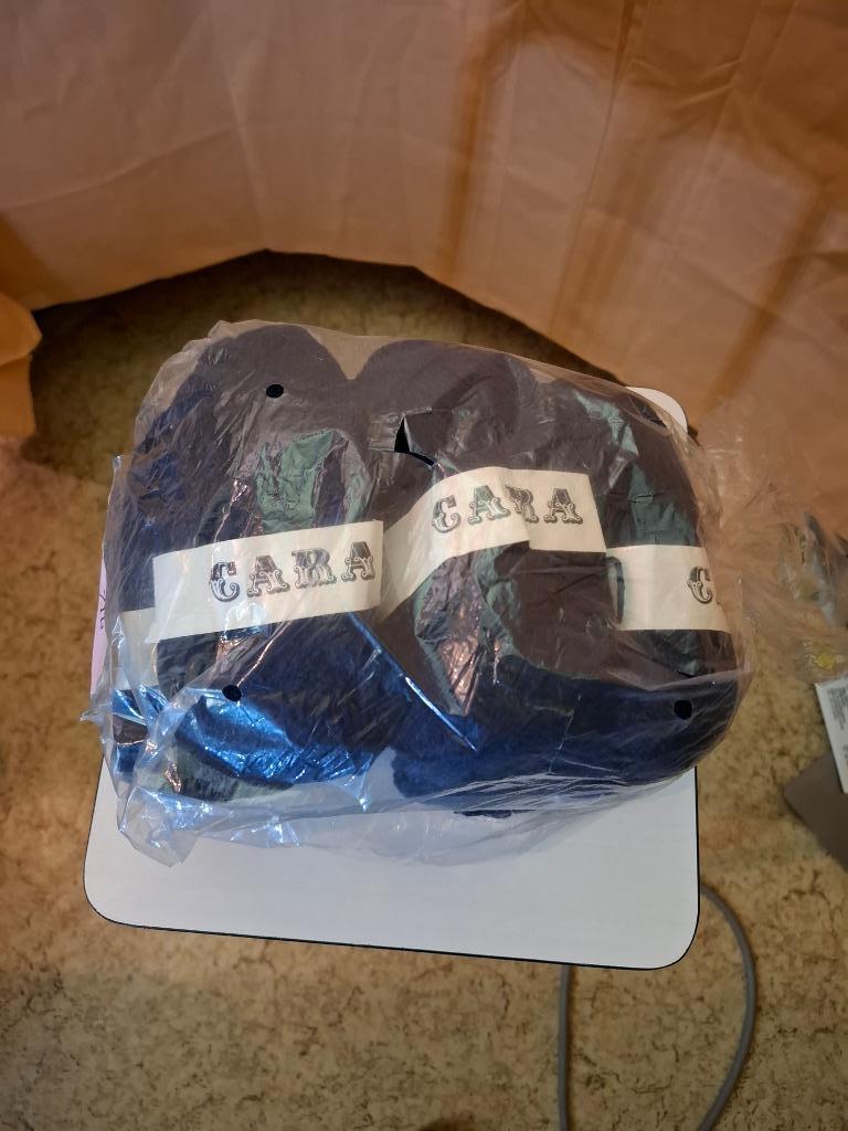 Lot de 5 pelotes de laine bleu marine, Enlèvement ou Envoi, Neuf, Tricot, Laine ou Fils