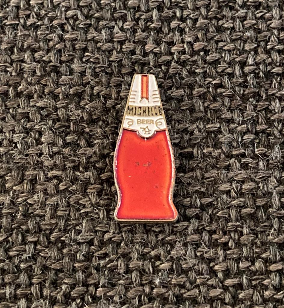 PIN - BEER - BIER - BIÈRE, Collections, Envoi, Utilisé, Autres sujets/thèmes, Insigne ou Pin's