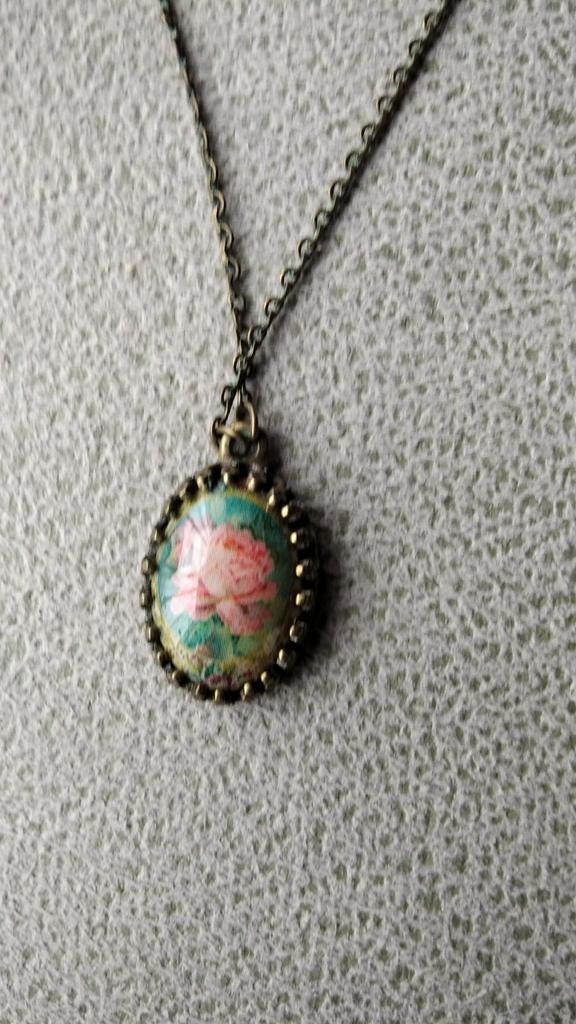 Ketting met antieke cameo van Michal Negrin, Handtassen en Accessoires, Antieke sieraden, Ophalen of Verzenden, Koper, Ketting