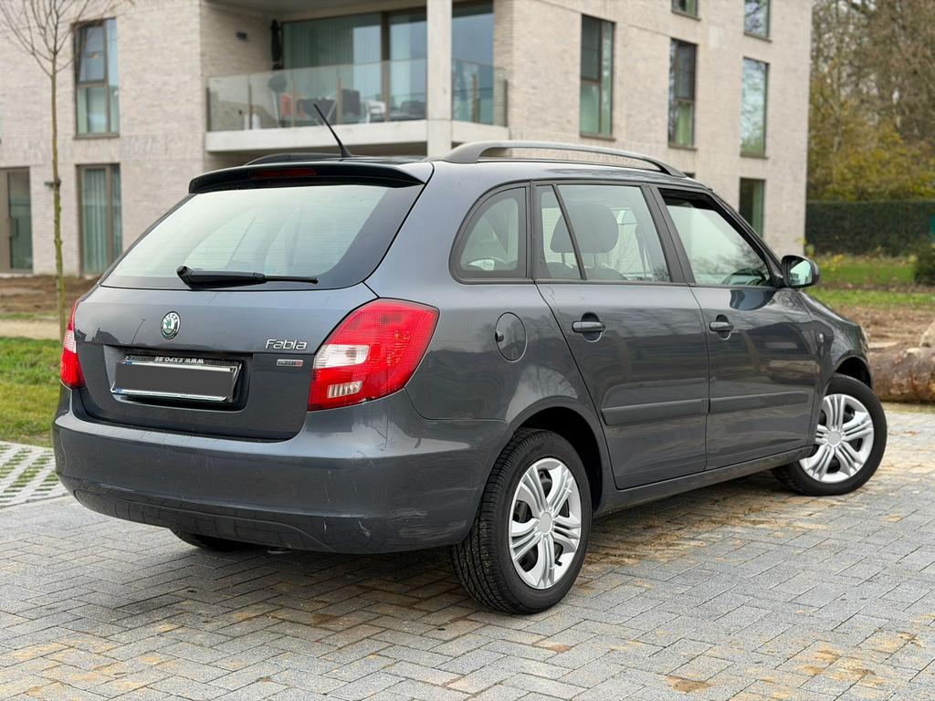 Skoda Fabia 1.6 TDI FaceLift Model 90Pk! 304.000Km's! EURO 5, Auto's, Skoda, Euro 5, Stof, Bedrijf, 5 deurs