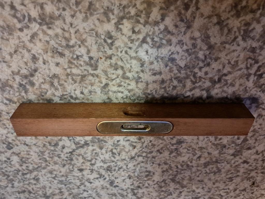 houten bubbelniveau, Ophalen, Zo goed als nieuw