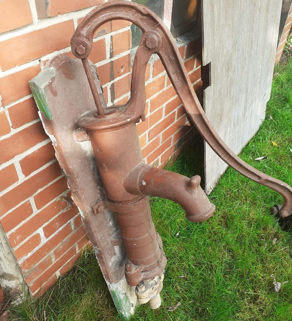 anciennes pompe à eau, Jardin & Terrasse, Pompes à eau, Enlèvement, Utilisé, Manuelle, Autres types