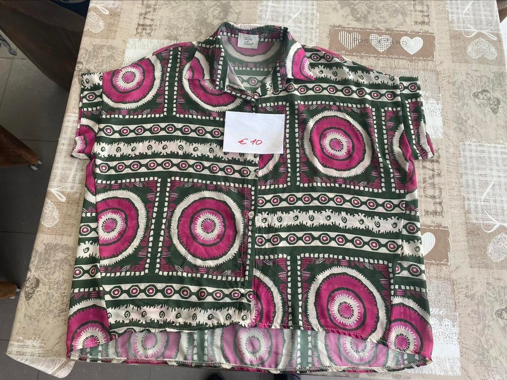 Hemdje, Terra di Siena, Ophalen, Zo goed als nieuw, Groen