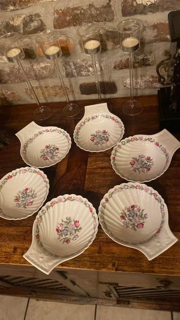 Sint-Jakobsschelpen van Apilco Frans porselein, Ophalen