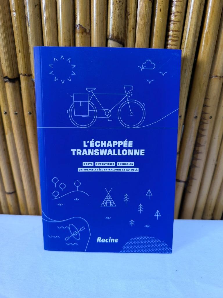 Reisgids fiestroutes „L'Échappée Transwallone” Racine 2021, Overige merken, Fiets- of Wandelgids, Nieuw, Ophalen of Verzenden
