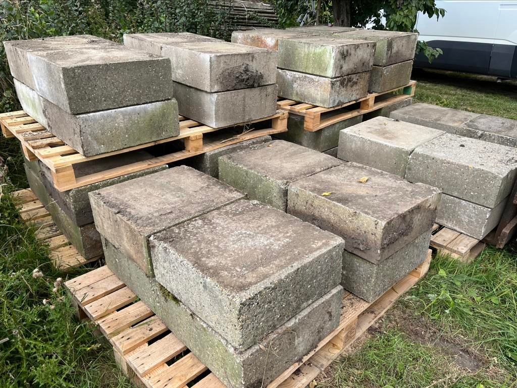Beton tegels ballastblokken terrein verharding, Zakelijke goederen, Landbouw | Aardappelen, Groenten, Fruit en Vlees, Ophalen