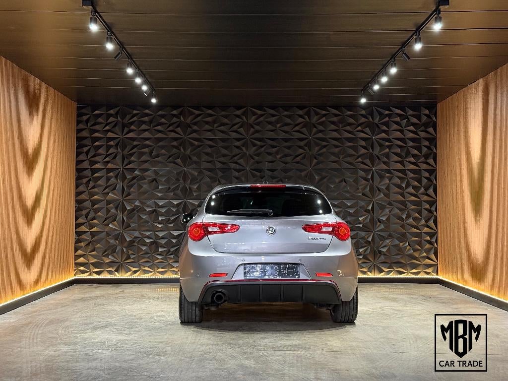 ✅Alfa Romeo Giulietta 1.4 TB Sport GARANTIE GPS Cruise Parks, Autos, 1355 kg, Argent ou Gris, Achat, Euro 6