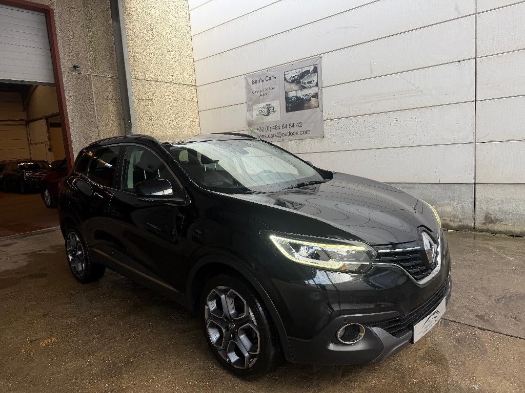 Renault Kadjar 1.2 TCe intens 130 pk *GPS/Airco*, Auto's, Renault, Kadjar, 4 cilinders, Leder en Stof, Zwart